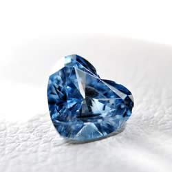 Diamante con forma di cuore